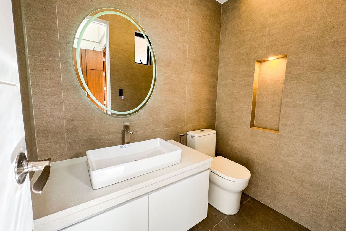 5 Bedroom House for Sale in BF Homes Parañaque, BF Homes, Parañaque, Metro Manila – photo 6