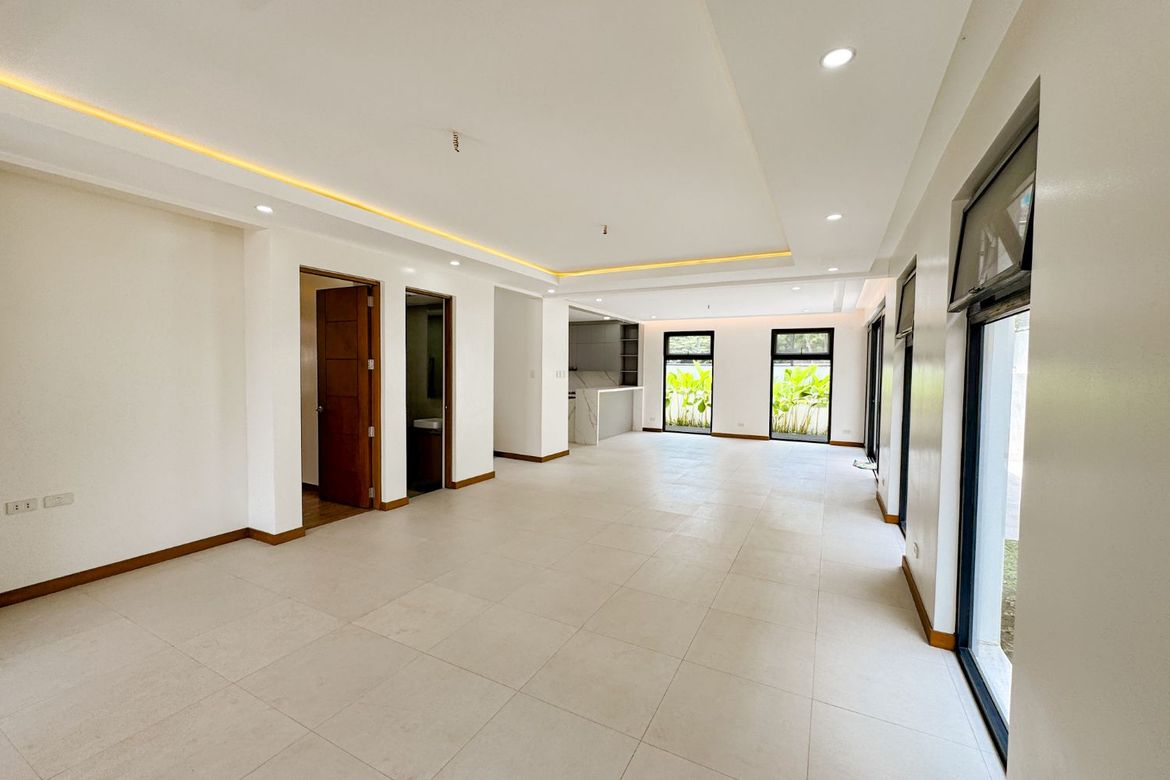 5 Bedroom House for Sale in BF Homes Parañaque, BF Homes, Parañaque, Metro Manila – photo 4