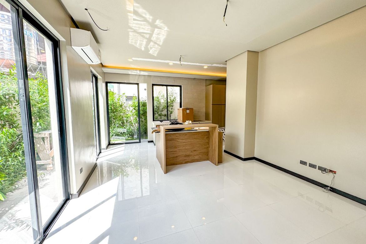 5 Bedroom House for Sale in BF Homes Parañaque, BF Homes, Parañaque, Metro Manila – photo 7
