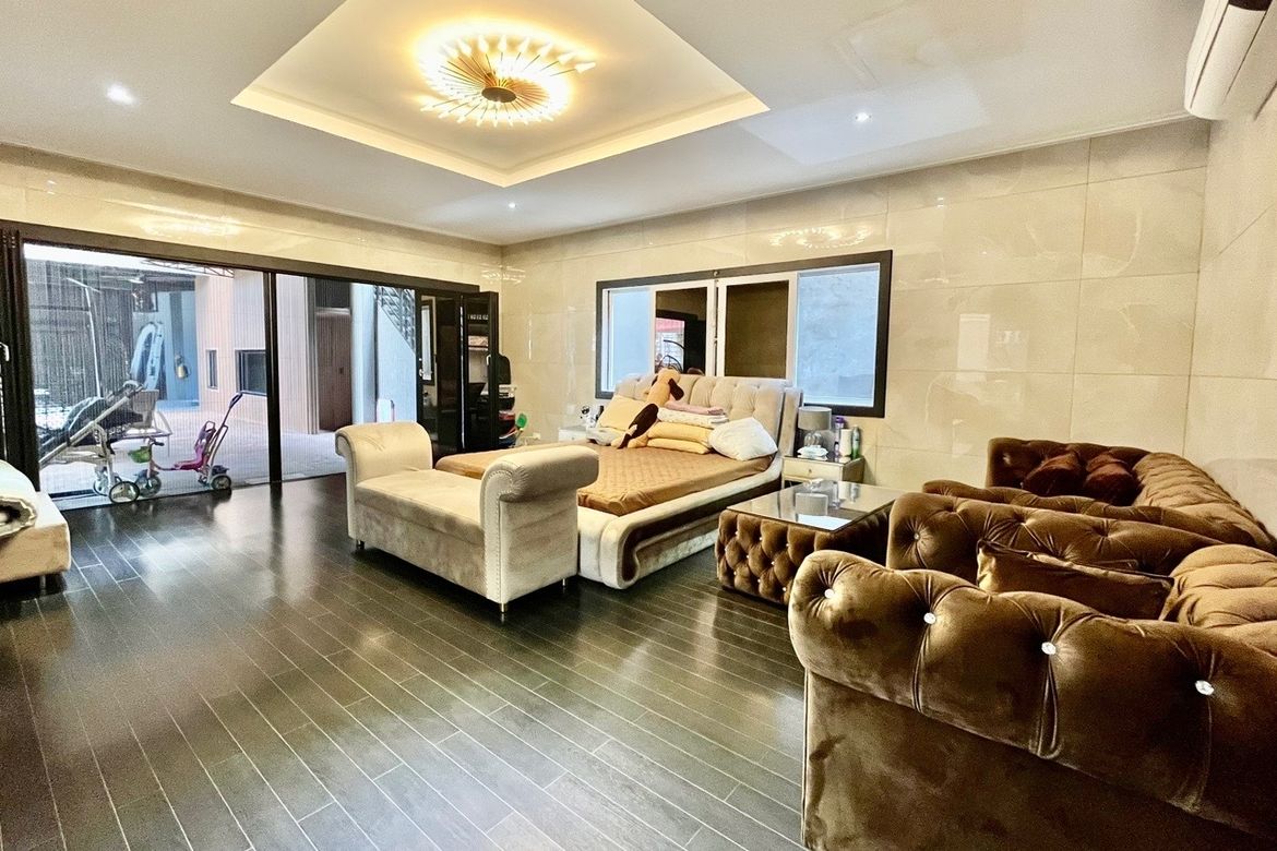 5 Bedroom House for Sale in BF Homes, Parañaque, Metro Manila – photo 5
