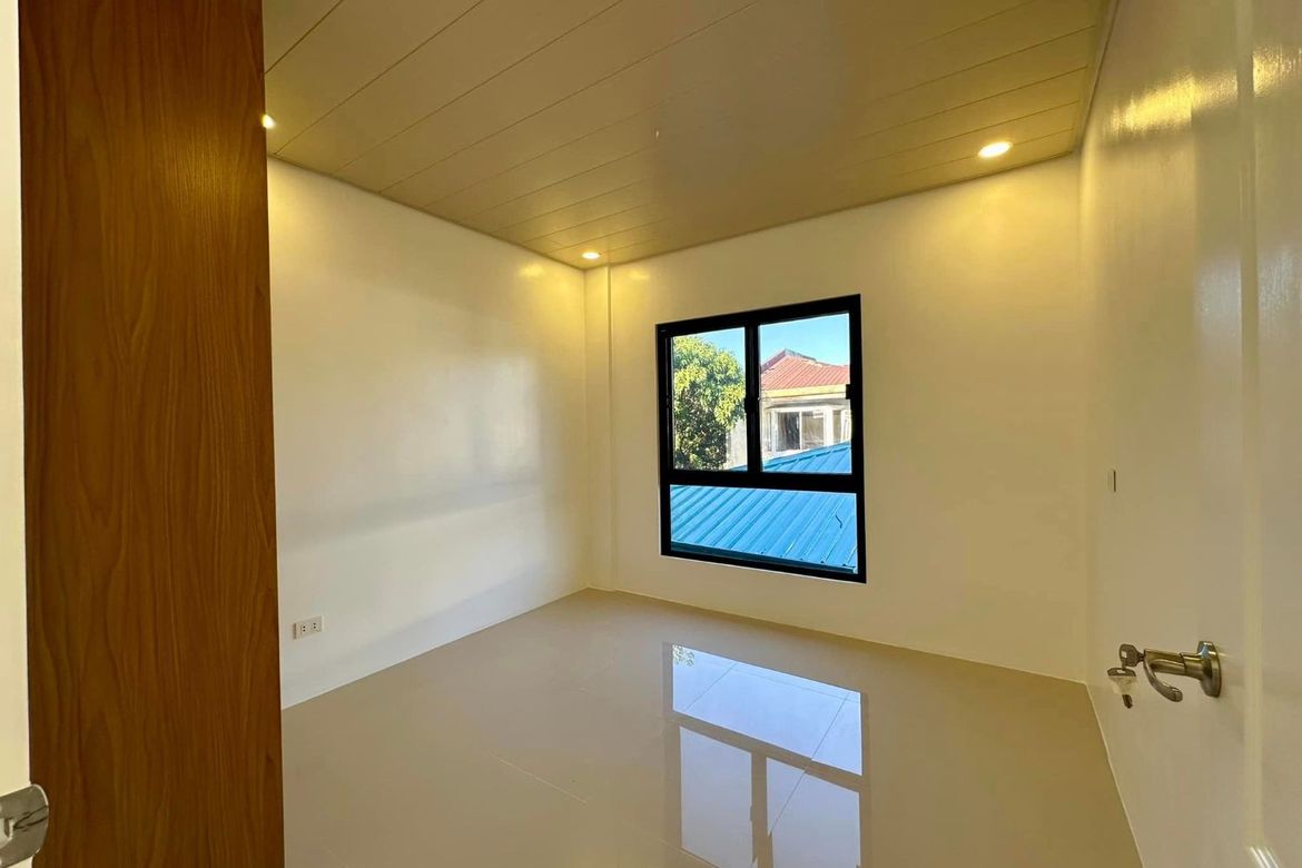 5 Bedroom House for Sale in BF Homes, Parañaque, Metro Manila – photo 8