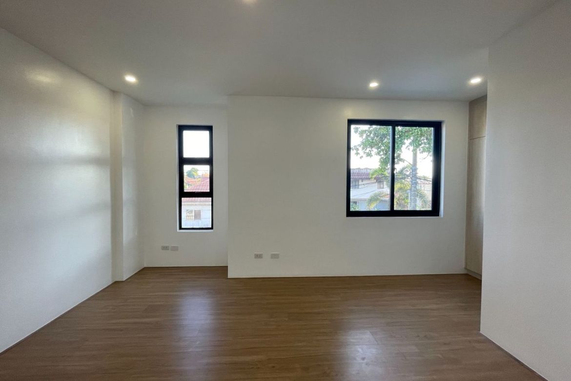 5 Bedroom House for Sale in BF Homes, Parañaque, Metro Manila – photo 6