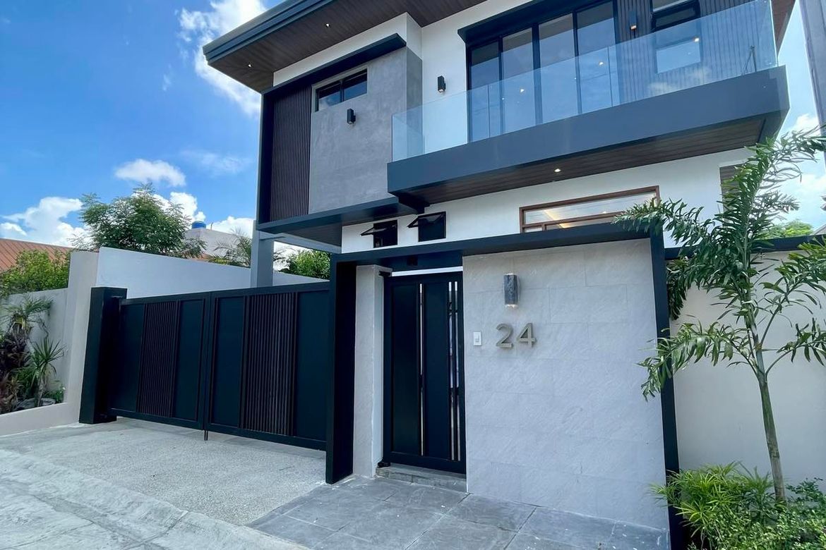 5 Bedroom House for Sale in BF Homes, Parañaque, Metro Manila – photo 2