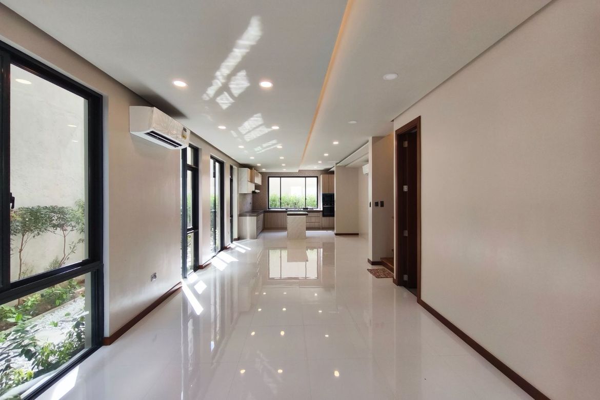 5 Bedroom House for Sale in BF Homes, Parañaque, Metro Manila – photo 3