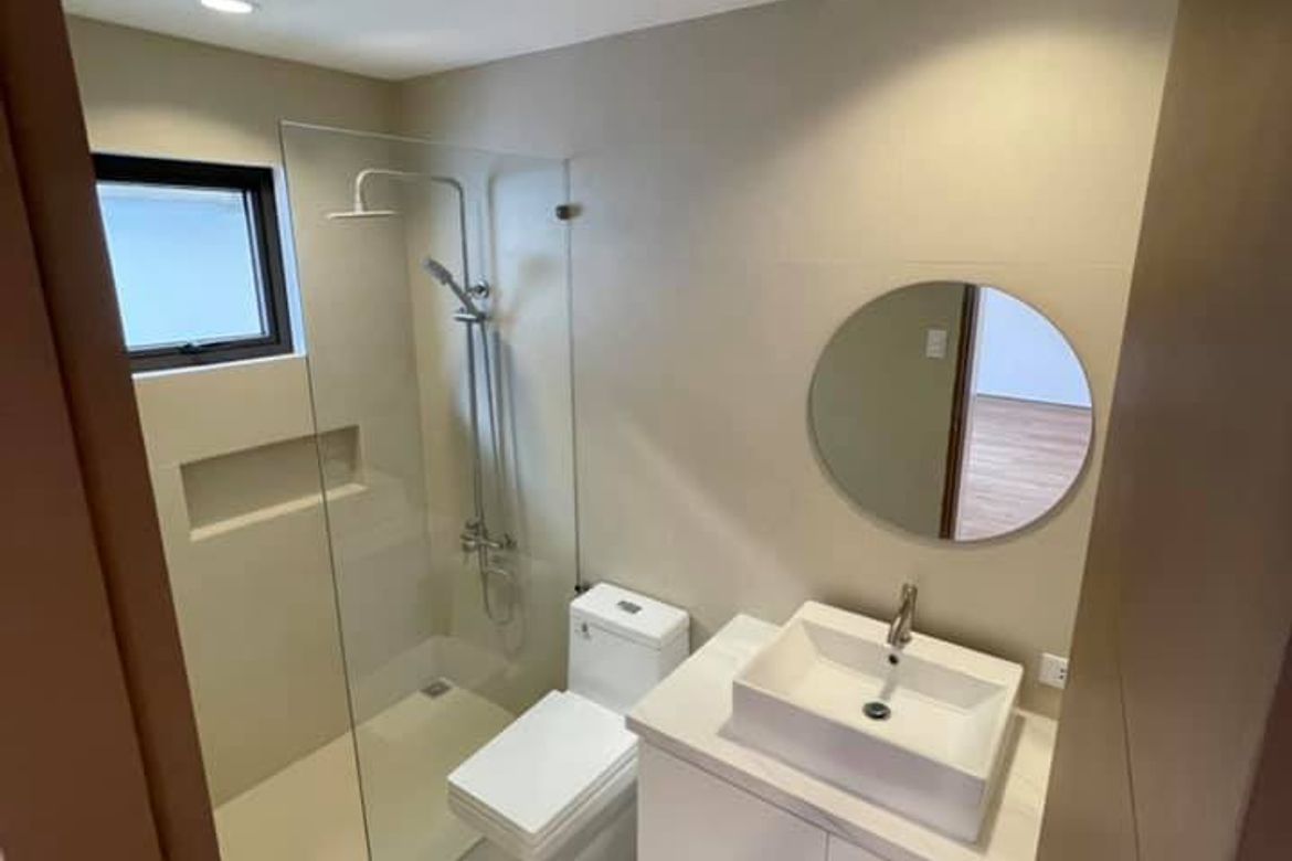 5 Bedroom House for Sale in BF Homes, Parañaque, Metro Manila – photo 5