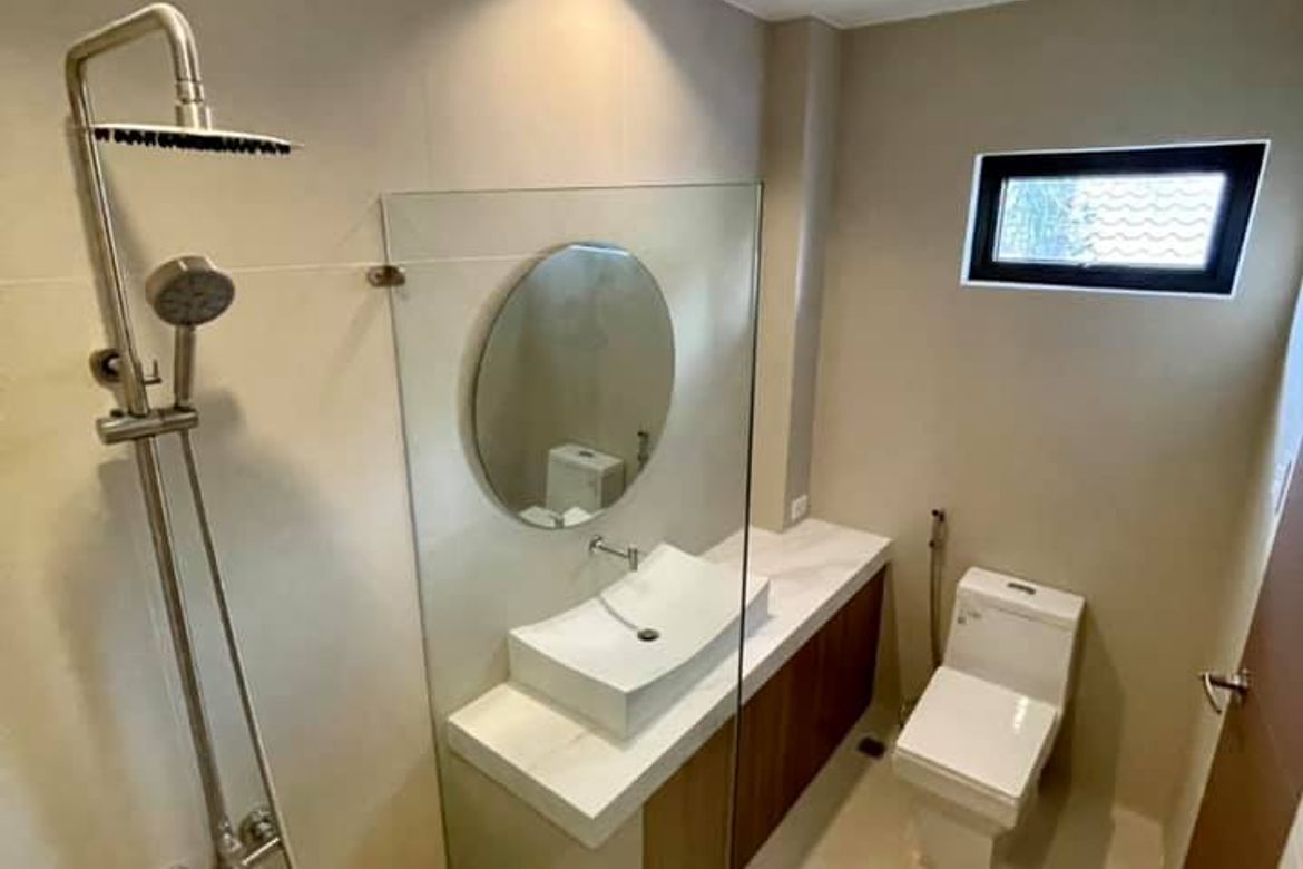 5 Bedroom House for Sale in BF Homes, Parañaque, Metro Manila – photo 6