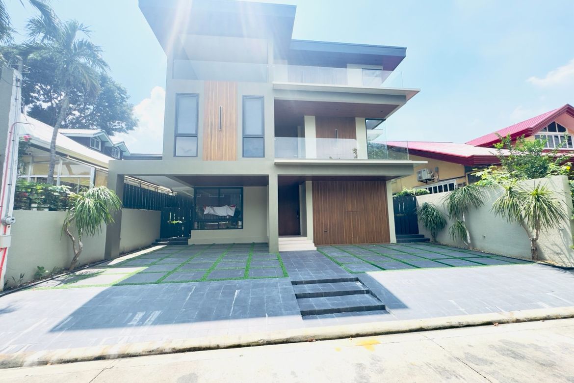 5 Bedroom House for Sale in BF Homes, Parañaque, Metro Manila – photo 2