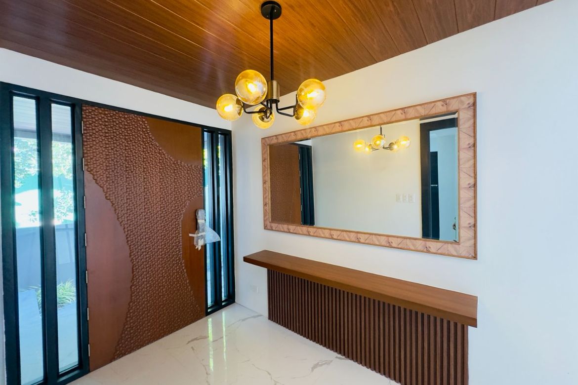 5 Bedroom House for Sale in BF Homes, Parañaque, Metro Manila – photo 4