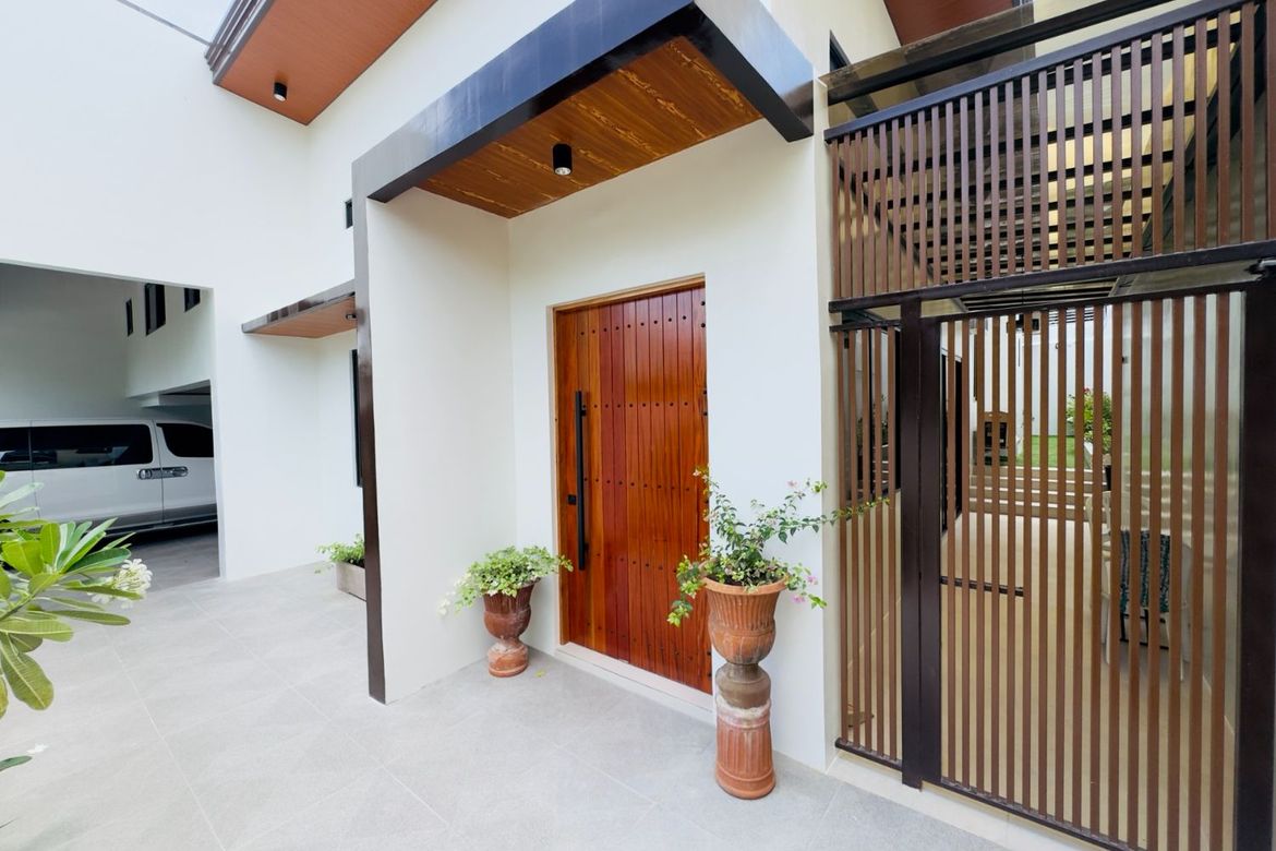 5 Bedroom House for Sale in BF Homes, Parañaque, Metro Manila – photo 6