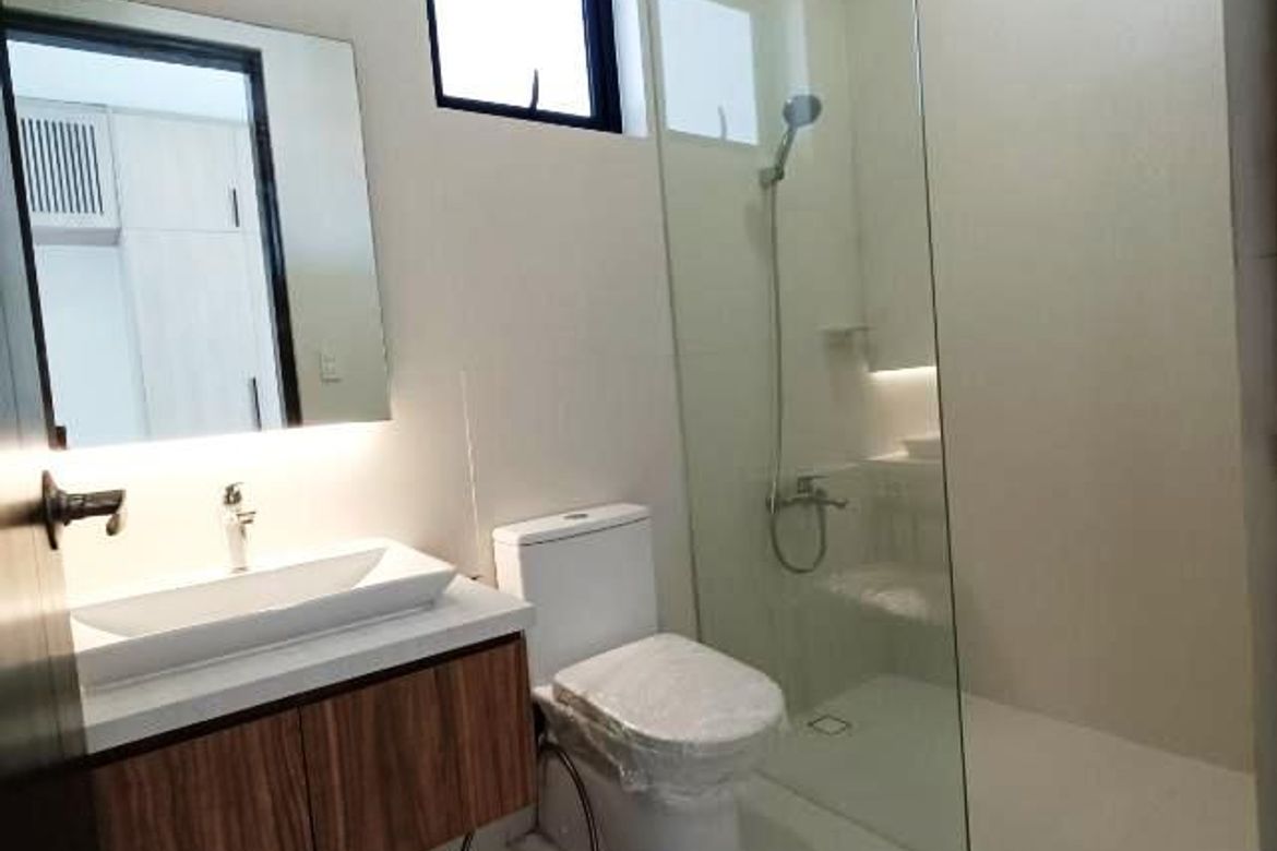 5 Bedroom House for Sale in BF Homes, Parañaque, Metro Manila – photo 7