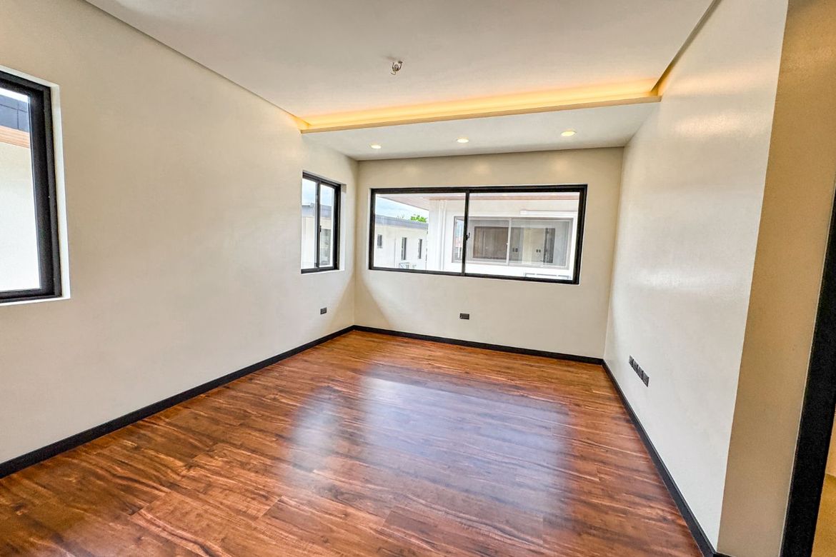 5 Bedroom House for Sale in BF Homes, Parañaque, Metro Manila – photo 5