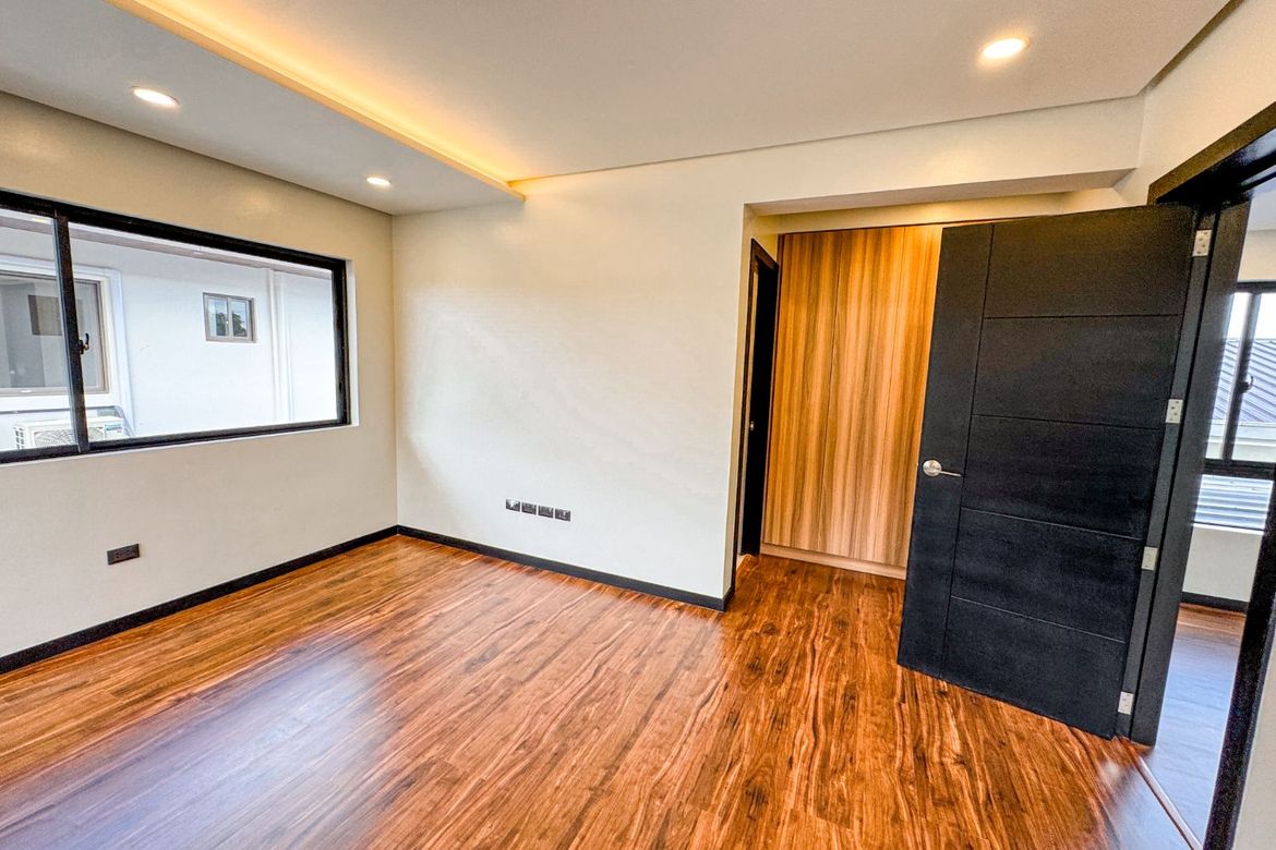5 Bedroom House for Sale in BF Homes, Parañaque, Metro Manila – photo 7