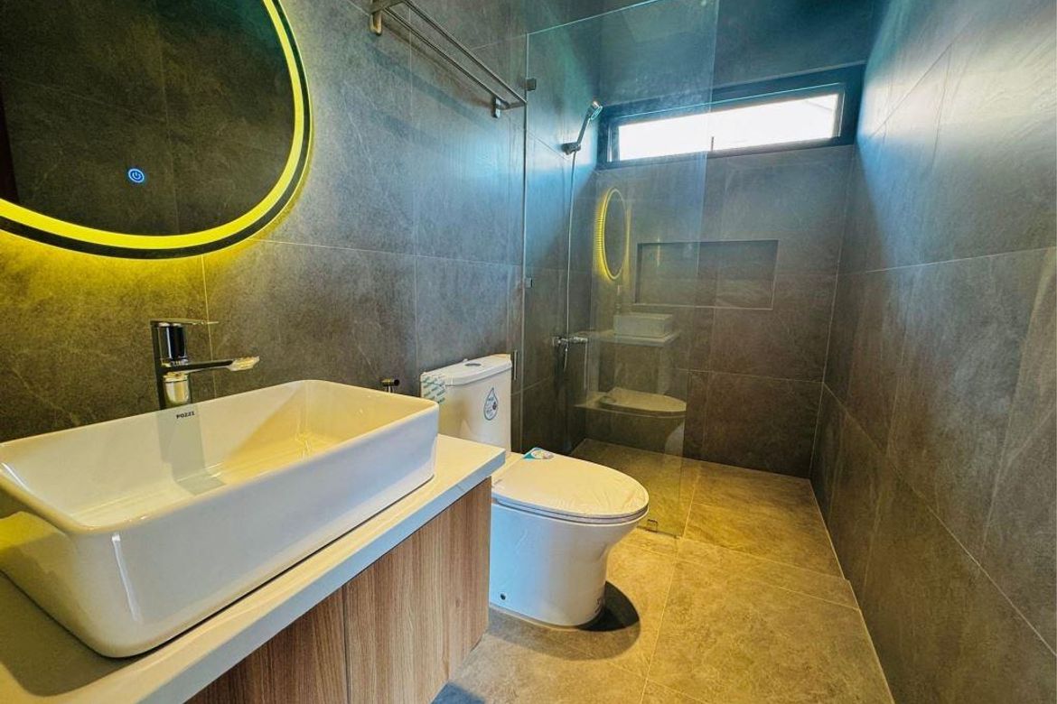 5 Bedroom House for Sale in BF Resort Village, Talon Dos, Las Piñas, Metro Manila – photo 5