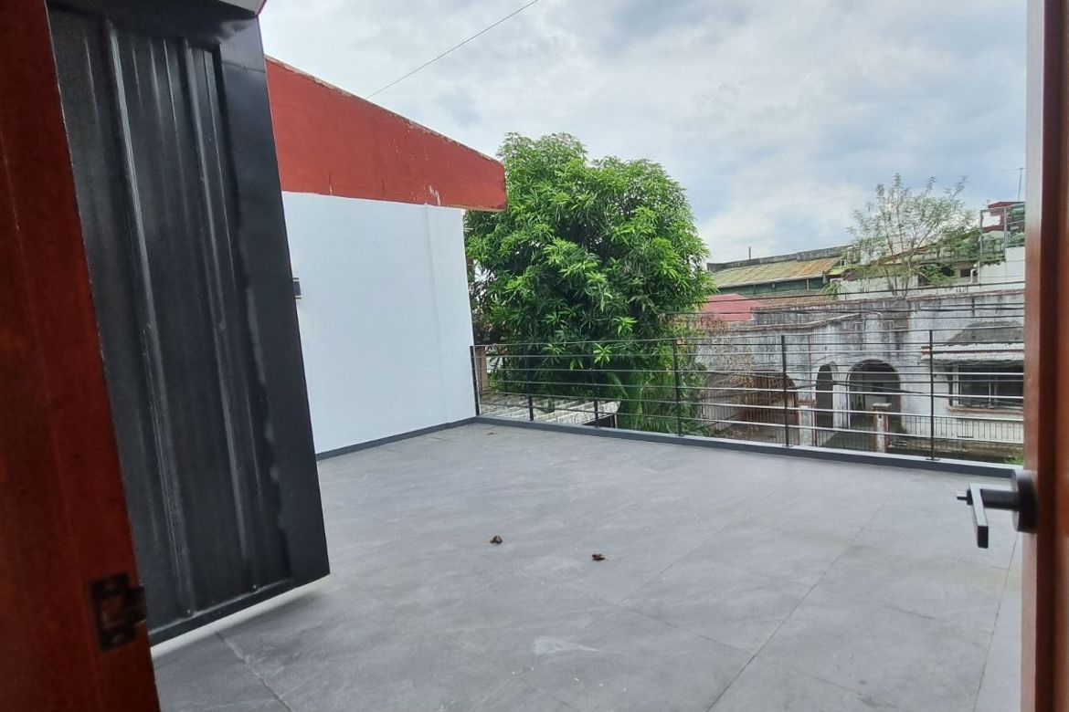 5 Bedroom House for Sale in BF Resort Village, Talon Dos, Las Piñas, Metro Manila – photo 8