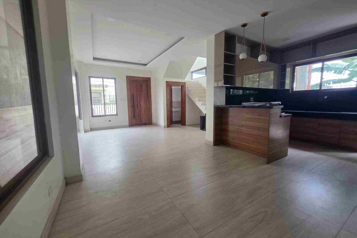 5 Bedroom House for Sale in Biasong, Talisay, Cebu – photo 3