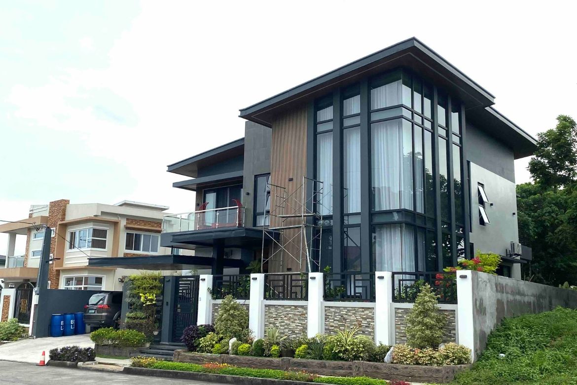 5 Bedroom House for Sale in Biluso, Silang, Cavite