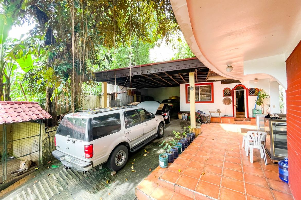 5 Bedroom House for Sale in Blue Ridge A, Quezon City, Metro Manila – photo 2