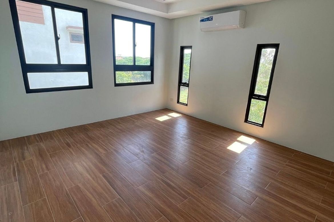 5 Bedroom House for Sale in Brentville International, Mampalasan, Biñan, Laguna – photo 6