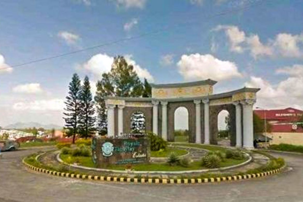 5 Bedroom House for Sale in Buck Estate, Alfonso, Cavite