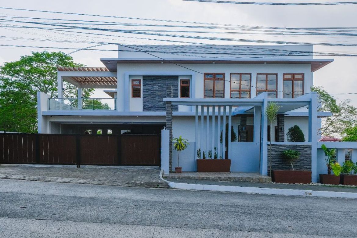 5 Bedroom House for Sale in Buck Estate, Alfonso, Cavite
