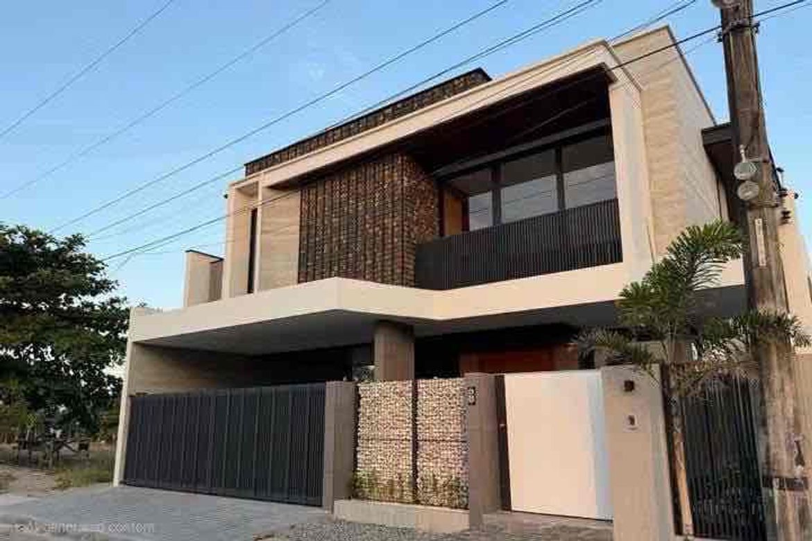 5 Bedroom House for Sale in Cabalantian, Bacolor, Pampanga – photo 2