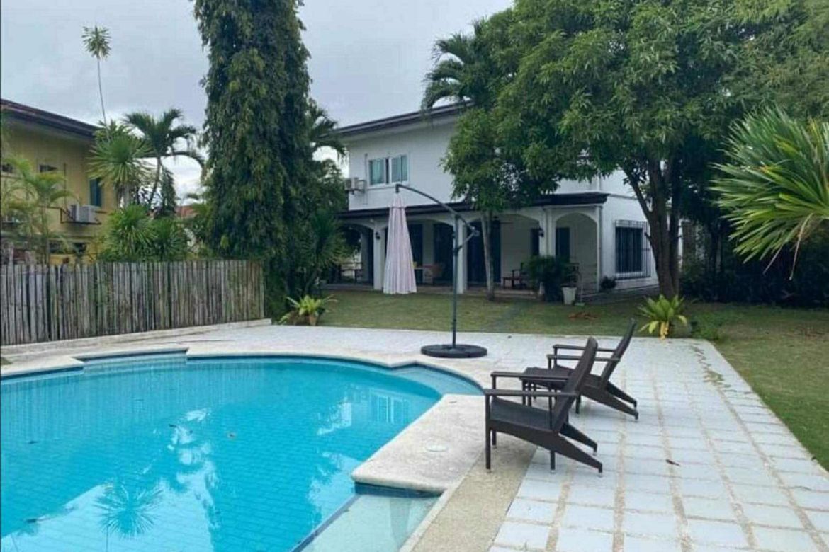 5 Bedroom House for Sale in Cabancalan, Mandaue, Cebu