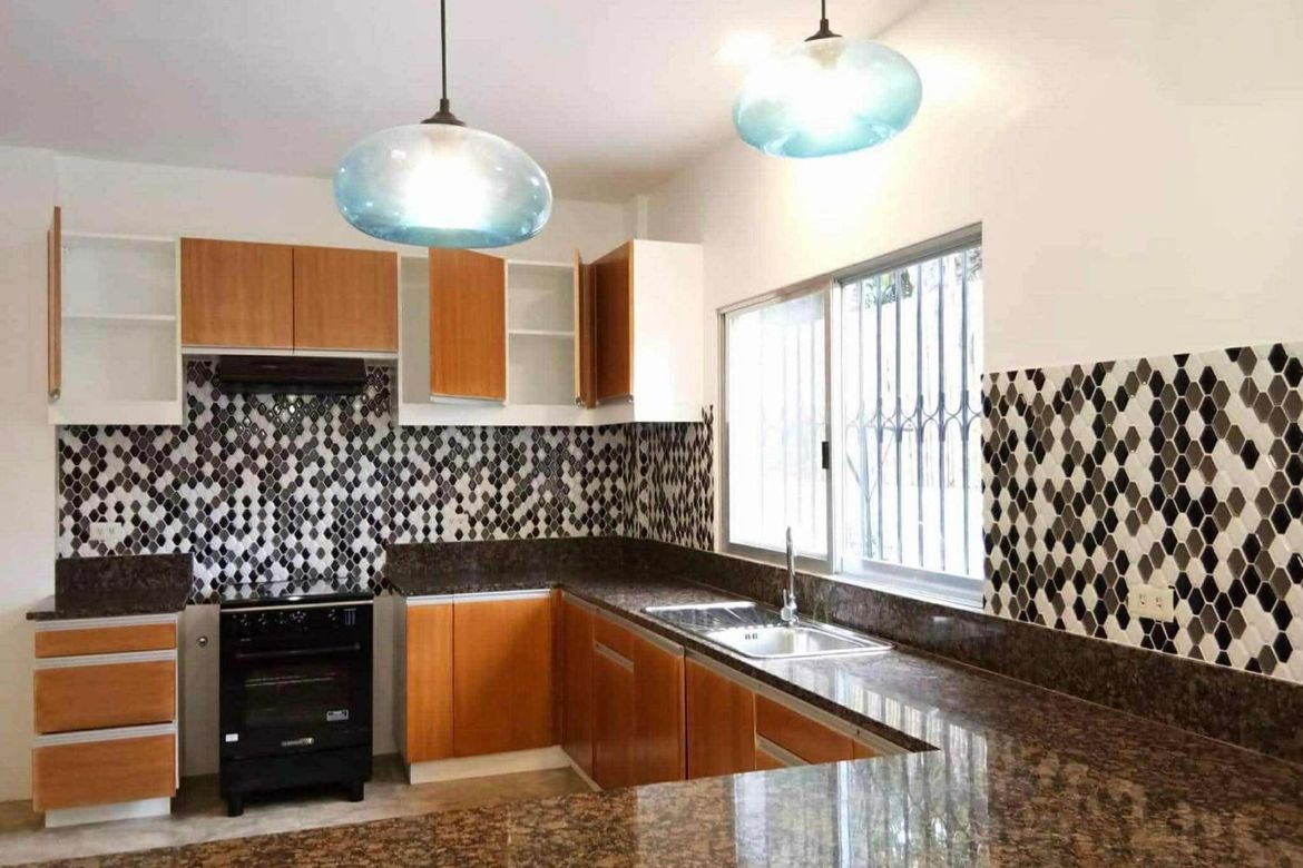 5 Bedroom House for Sale in Cabancalan, Mandaue, Cebu – photo 2