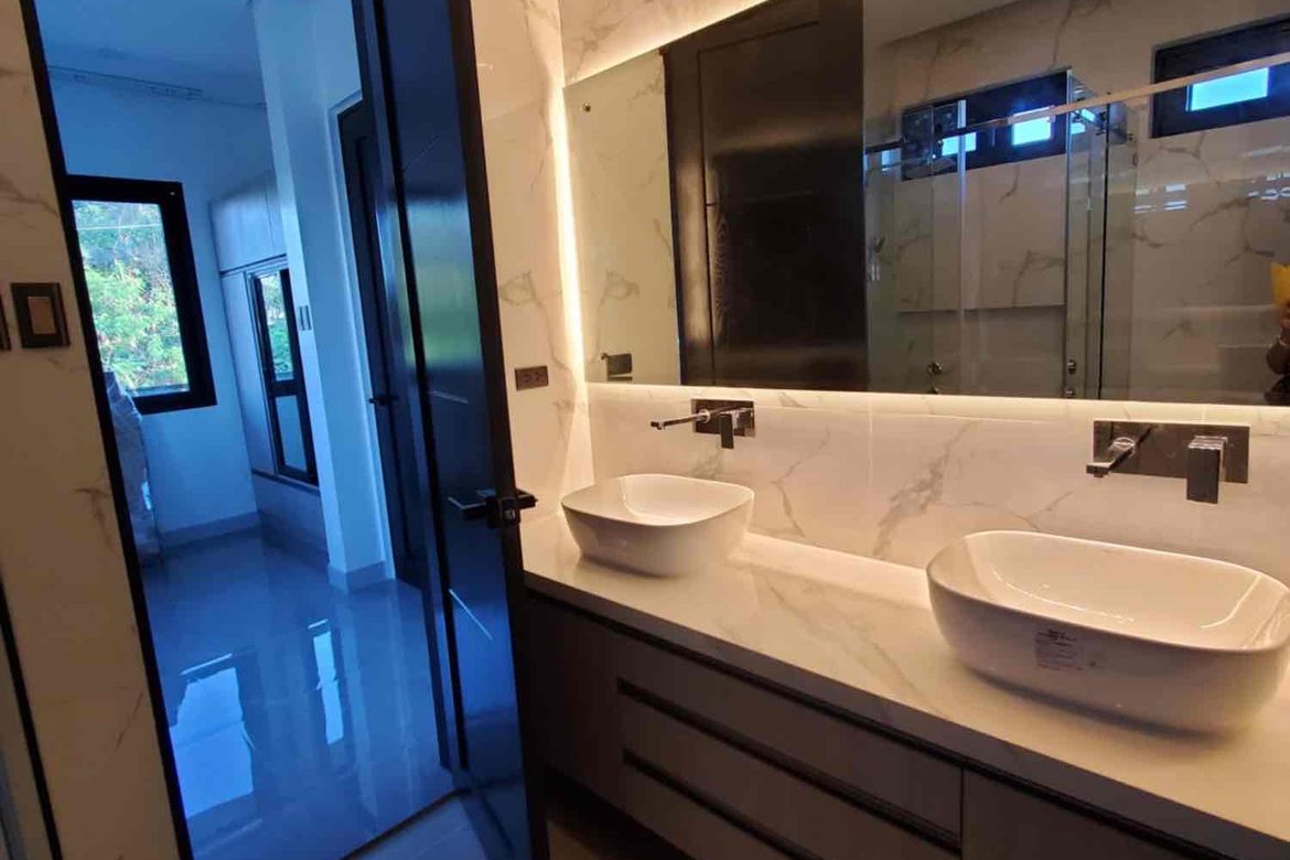 5 Bedroom House for Sale in Cabantian, Davao City, Davao del Sur – photo 6
