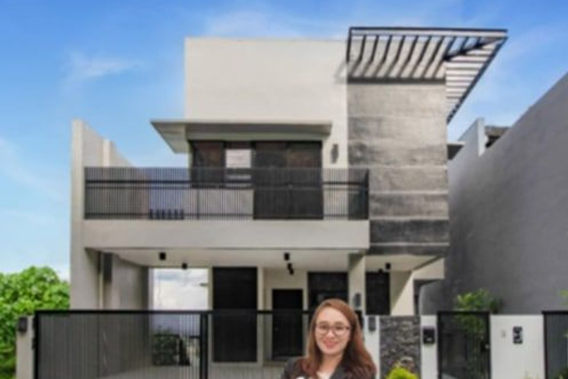 5 Bedroom House for Sale in Cadulawan, Talisay, Cebu