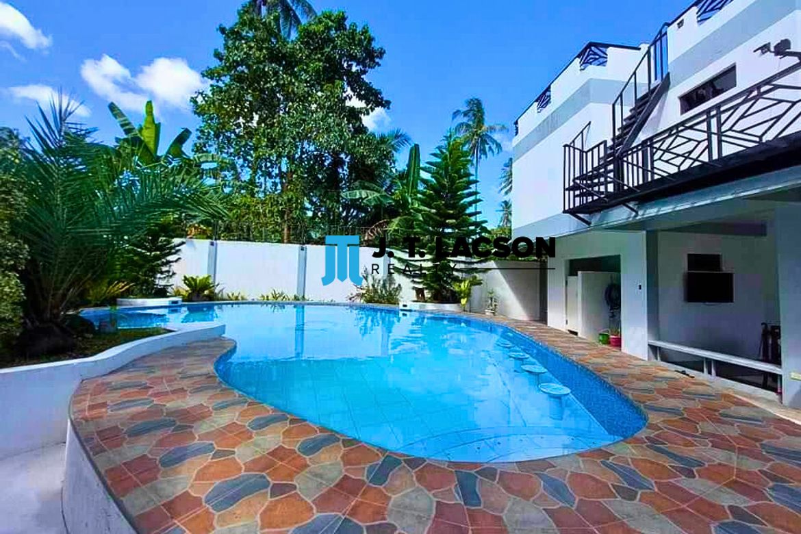 5 Bedroom House for Sale in Calangag, Bacong, Negros Oriental