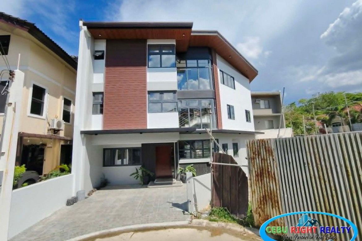 5 Bedroom House for Sale in Canduman, Mandaue, Cebu