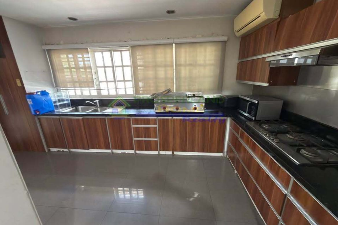 5 Bedroom House for Sale in Central, Quezon City, Metro Manila – photo 3