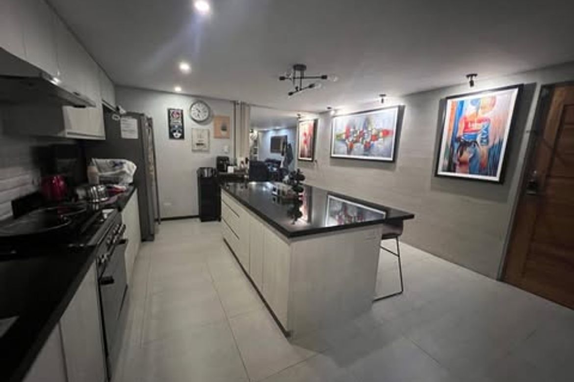 5 Bedroom House for Sale in Central, Quezon City, Metro Manila – photo 2