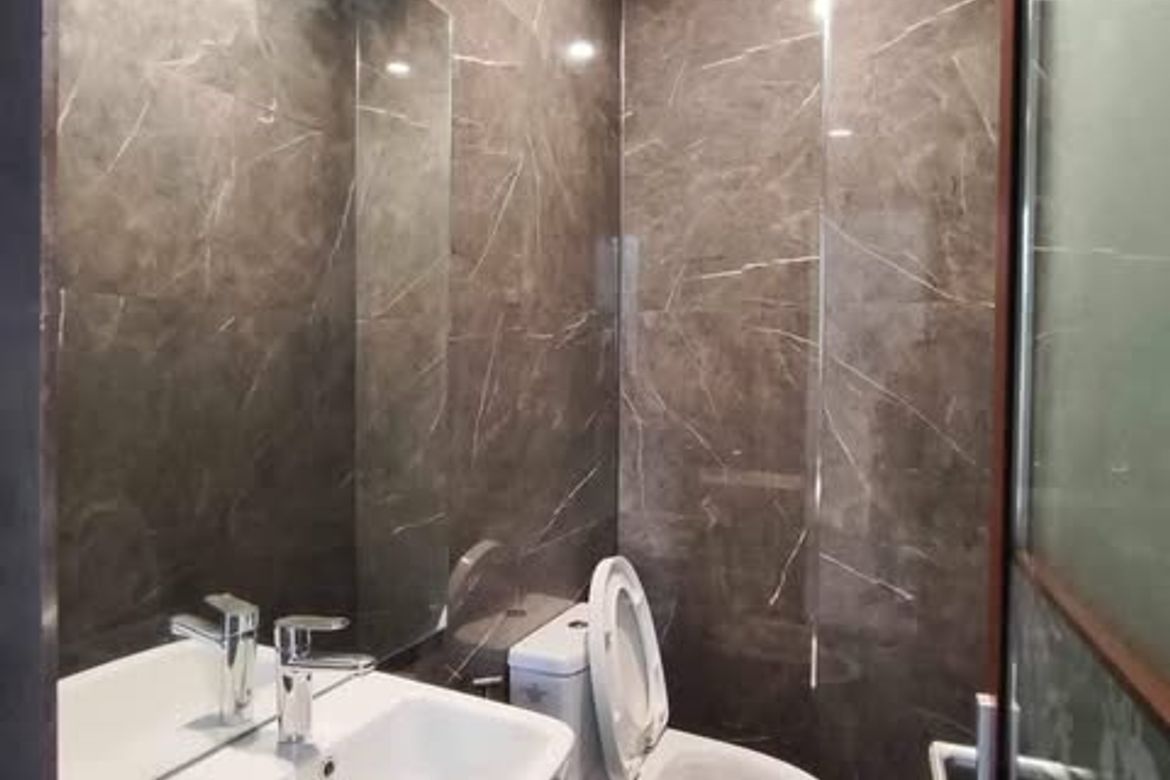 5 Bedroom House for Sale in Commonwealth, Quezon City, Metro Manila – photo 8