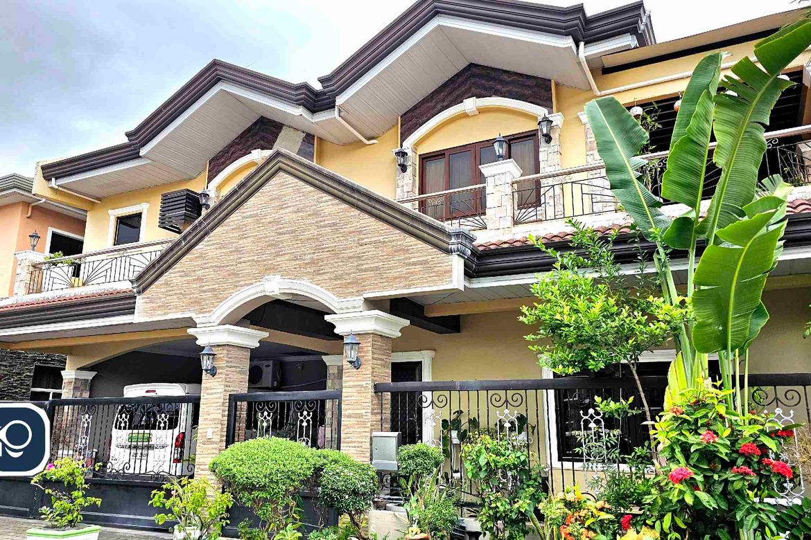 5 Bedroom House for Sale in Corona Del Mar, Pooc, Talisay, Cebu
