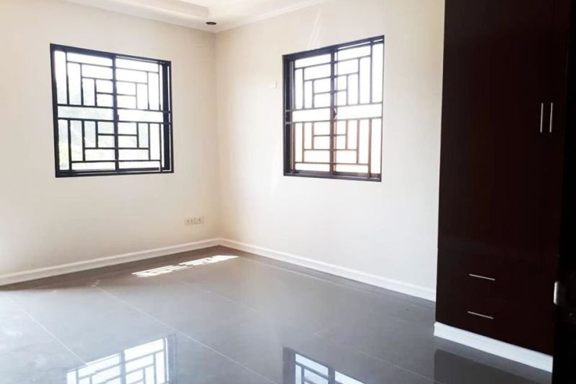5 Bedroom House for Sale in Culubasa, Mexico, Pampanga
