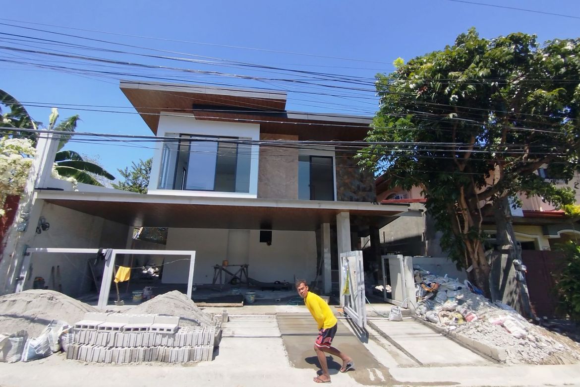 5 Bedroom House for Sale in Cupang, Muntinlupa, Metro Manila – photo 2