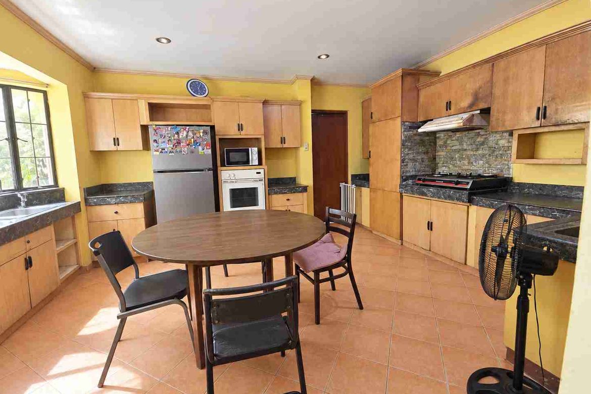 5 Bedroom House for Sale in Cupang, Muntinlupa, Metro Manila – photo 8