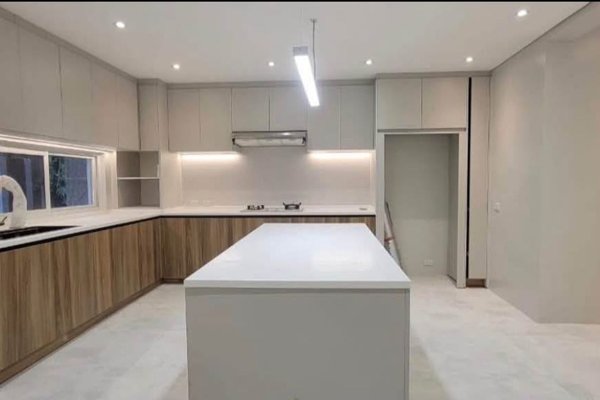5 Bedroom House for Sale in Dasmariñas North, Makati City near MRT-3 Ayala – photo 4