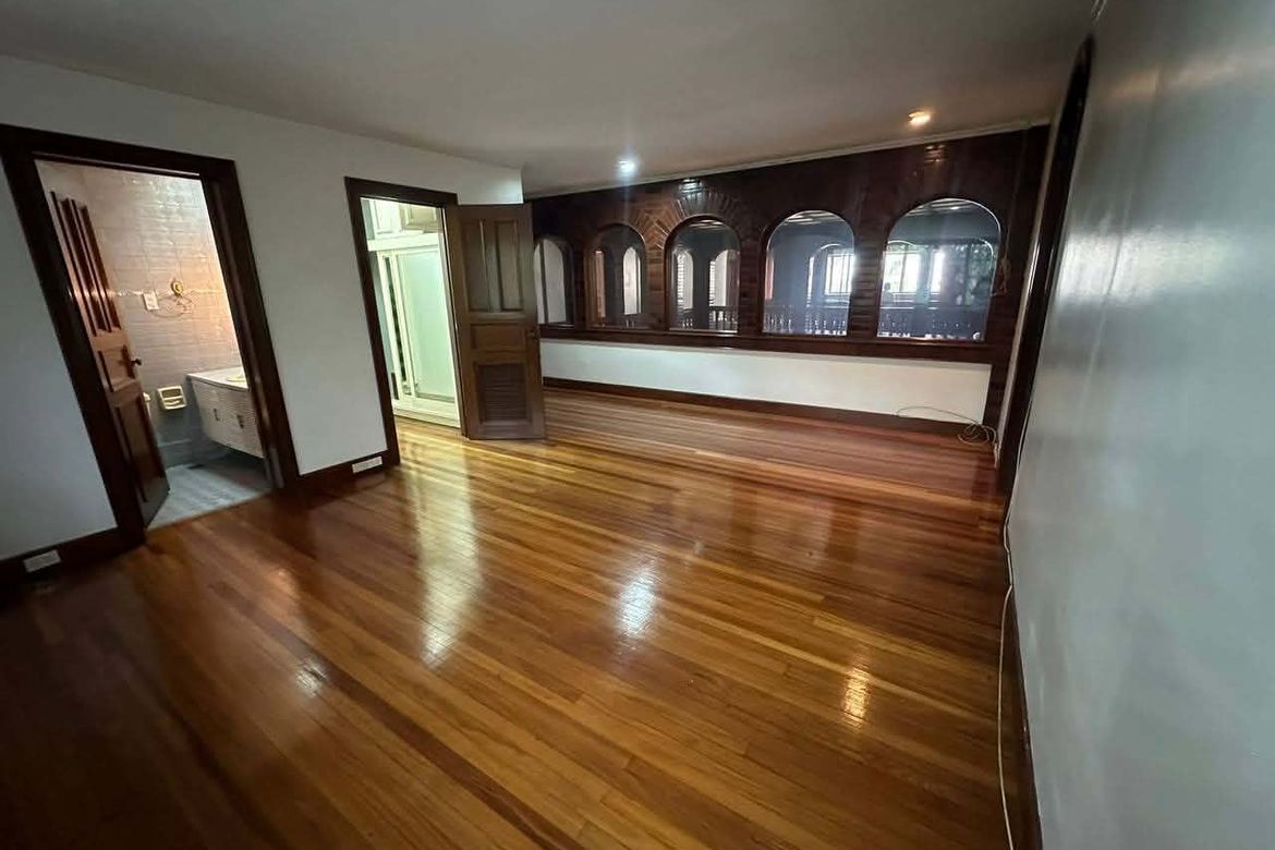 5 Bedroom House for Sale in Dasmariñas North, Makati, Metro Manila near MRT-3 Ayala – photo 5