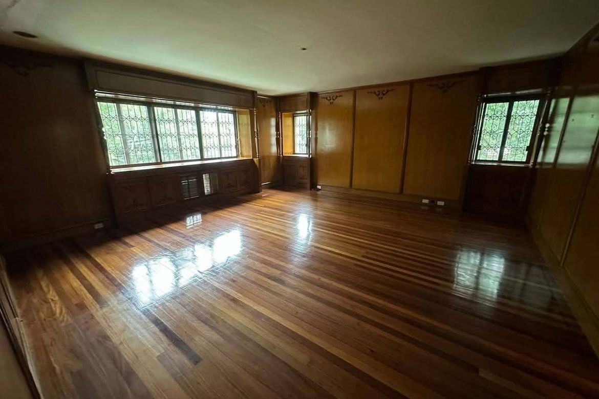 5 Bedroom House for Sale in Dasmariñas North, Makati, Metro Manila near MRT-3 Ayala – photo 7