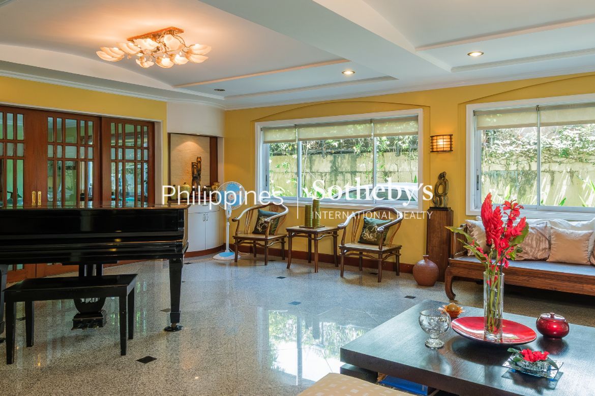 5 Bedroom House for Sale in Dasmariñas North, Makati, Metro Manila near MRT-3 Ayala – photo 2
