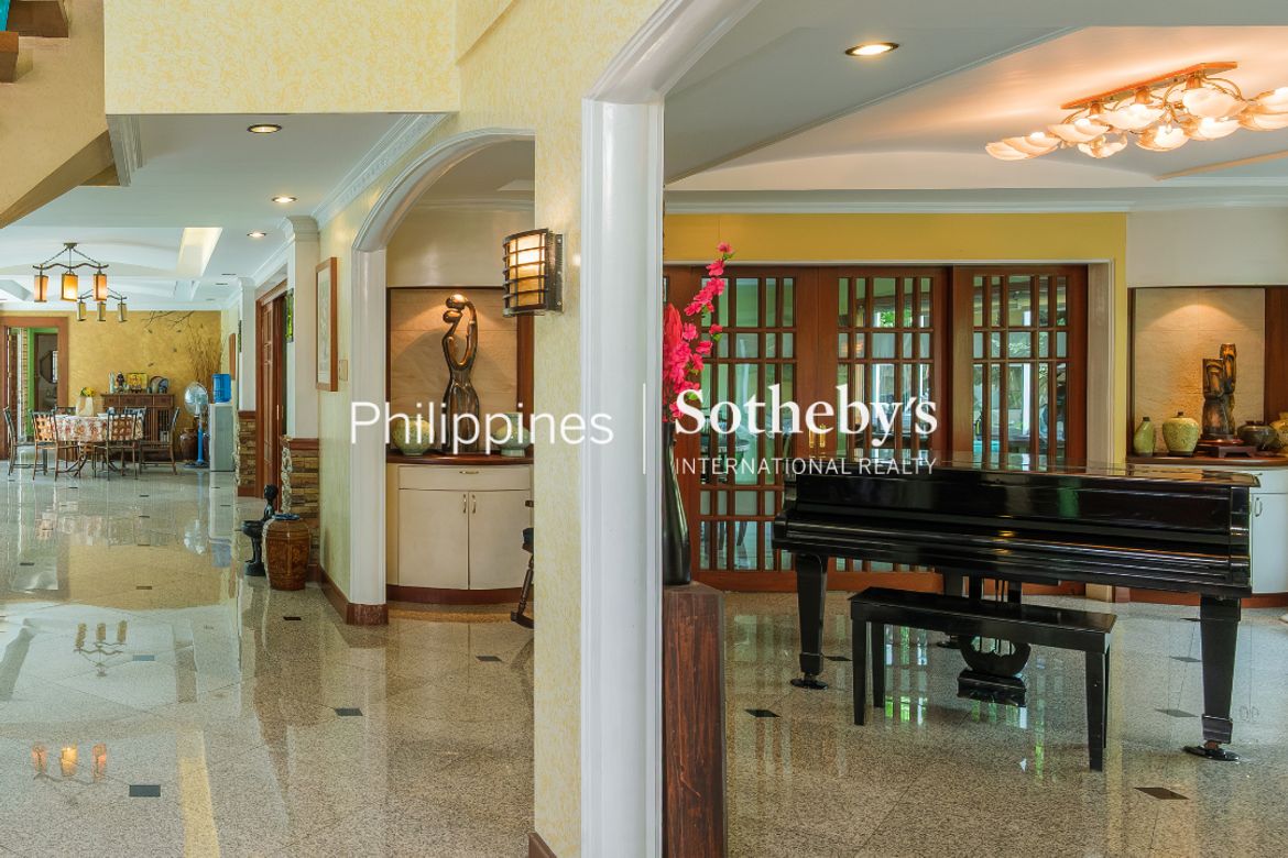 5 Bedroom House for Sale in Dasmariñas North, Makati, Metro Manila near MRT-3 Ayala – photo 6