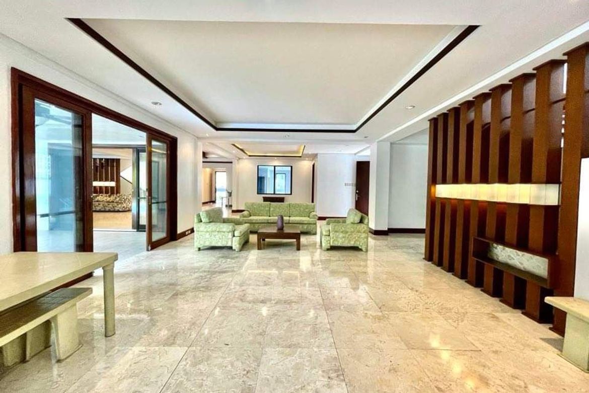 5 Bedroom House for Sale in Dasmariñas Village, Dasmariñas North, Makati, Metro Manila near MRT-3 Magallanes – photo 7