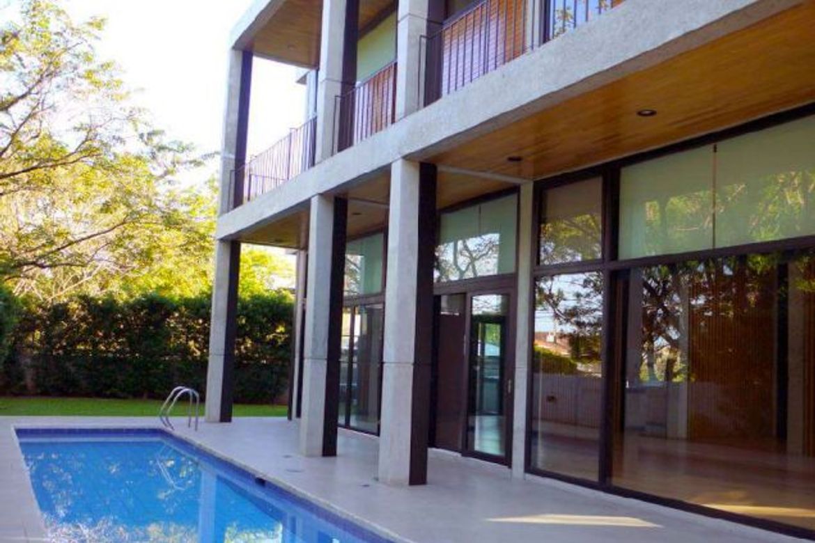 5 Bedroom House for Sale in Dasmariñas Village, Dasmariñas North, Makati, Metro Manila near MRT-3 Magallanes
