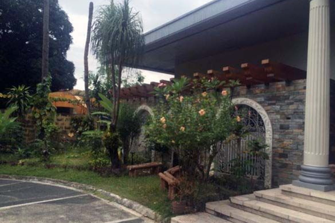 5 Bedroom House for Sale in Dasmariñas Village, Dasmariñas North, Makati, Metro Manila near MRT-3 Magallanes – photo 3