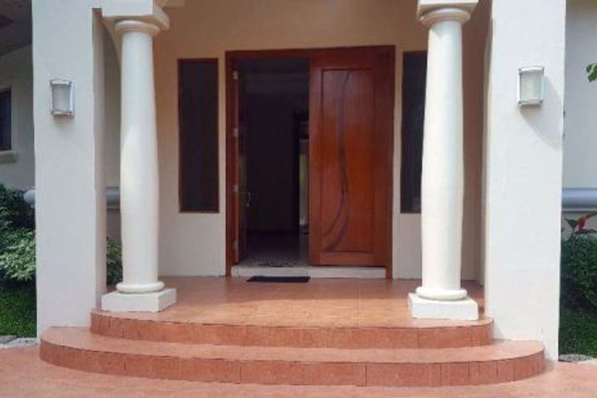 5 Bedroom House for Sale in Dasmariñas Village, Dasmariñas North, Makati, Metro Manila near MRT-3 Magallanes – photo 3