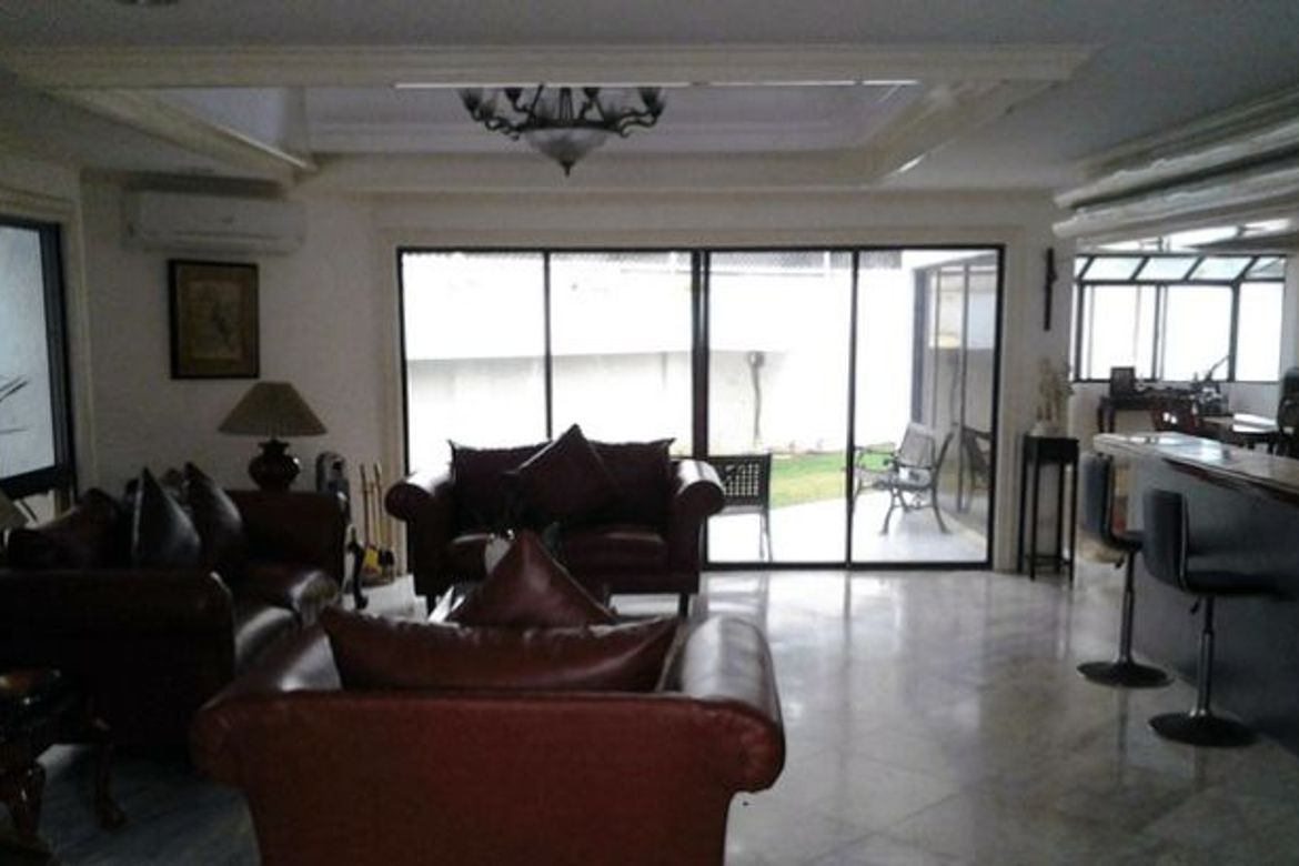 5 Bedroom House for Sale in Dasmariñas Village, Dasmariñas North, Makati, Metro Manila near MRT-3 Magallanes – photo 2