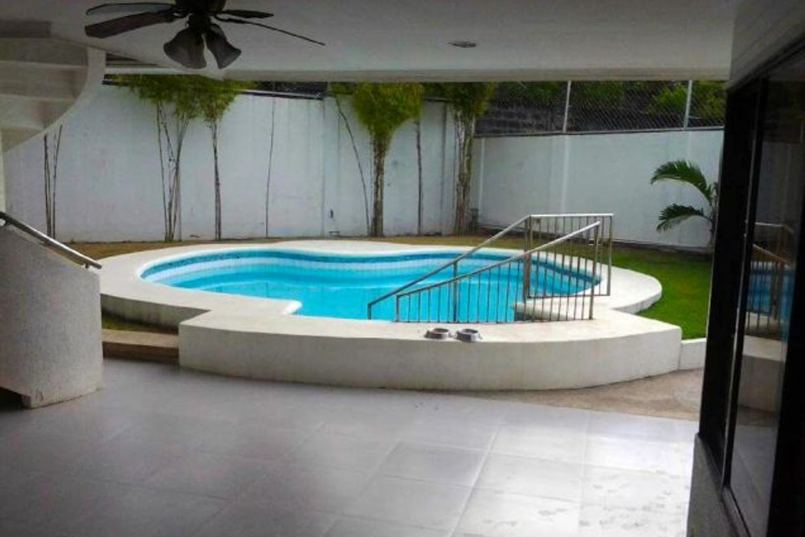 5 Bedroom House for Sale in Dasmariñas Village, Dasmariñas North, Makati, Metro Manila near MRT-3 Magallanes – photo 4