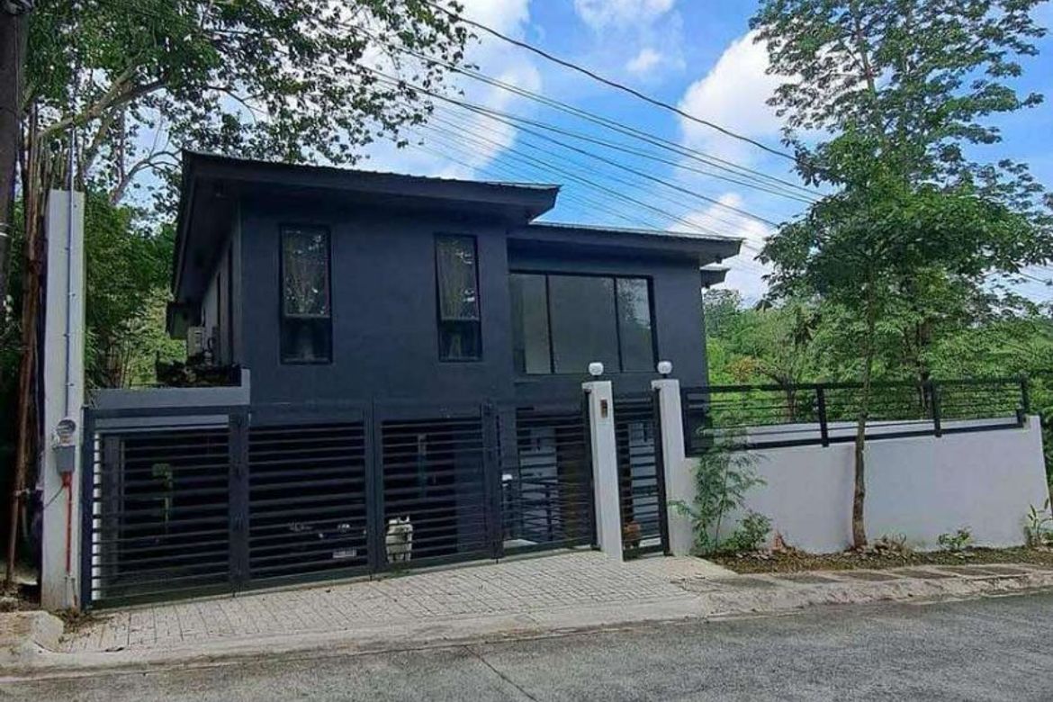 5 Bedroom House for Sale in Dela Paz, Antipolo, Rizal